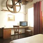 Hotel Ibis Styles Centre 3*