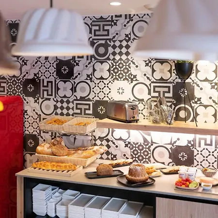 Ibis Styles Centre, Et Son De Plateau Repas Hotel 3*
