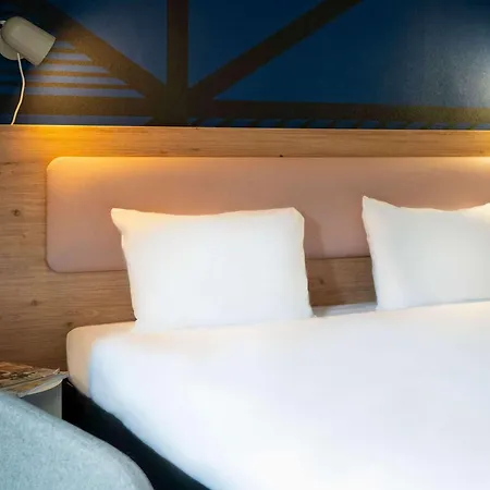 Hotel Ibis Styles Centre, Et Son De Plateau Repas 3*
