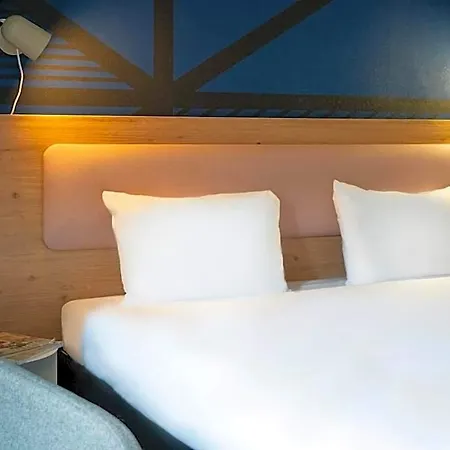 Ibis Styles Centre 3*