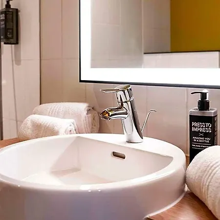 Ibis Styles Centre Szálloda 3*