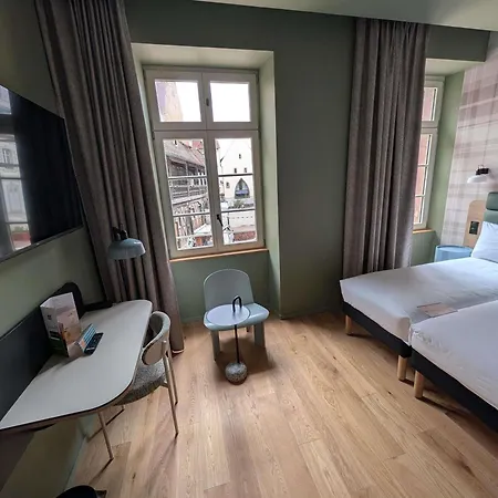 Ibis Styles Centre فندق