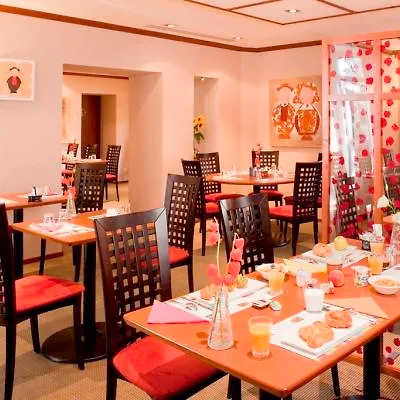 Ibis Styles Centre فندق