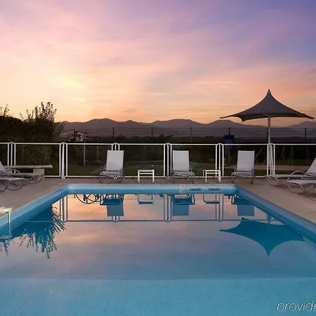 Hotel Ibis Styles Centre, Et Son De Plateau Repas 3*